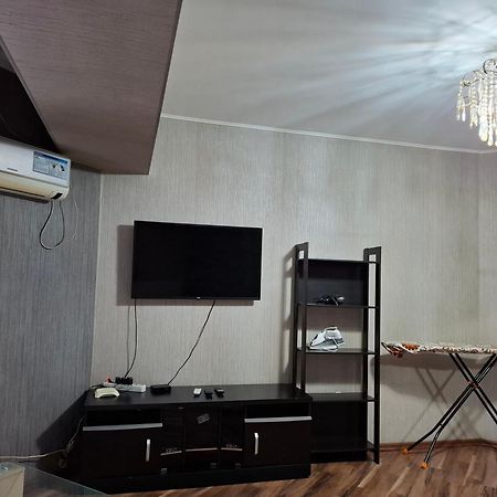 Apartment In Street Kievskaya 49 Bishkek Exterior photo